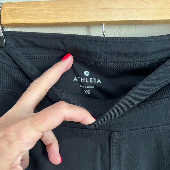 Athleta Excursion Tight Hybrid with Ribbing in Black, Size XS - Picture 5 of 9